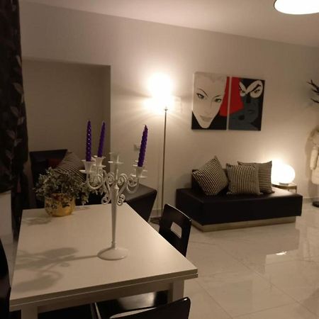 Violet Apartment Como Luaran gambar