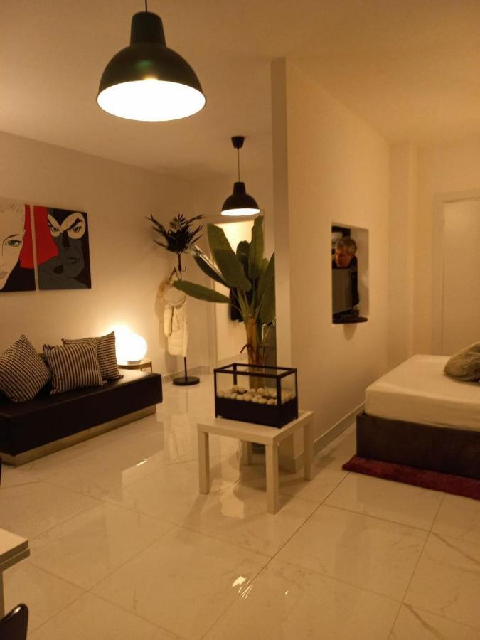 Violet Apartment Como Luaran gambar